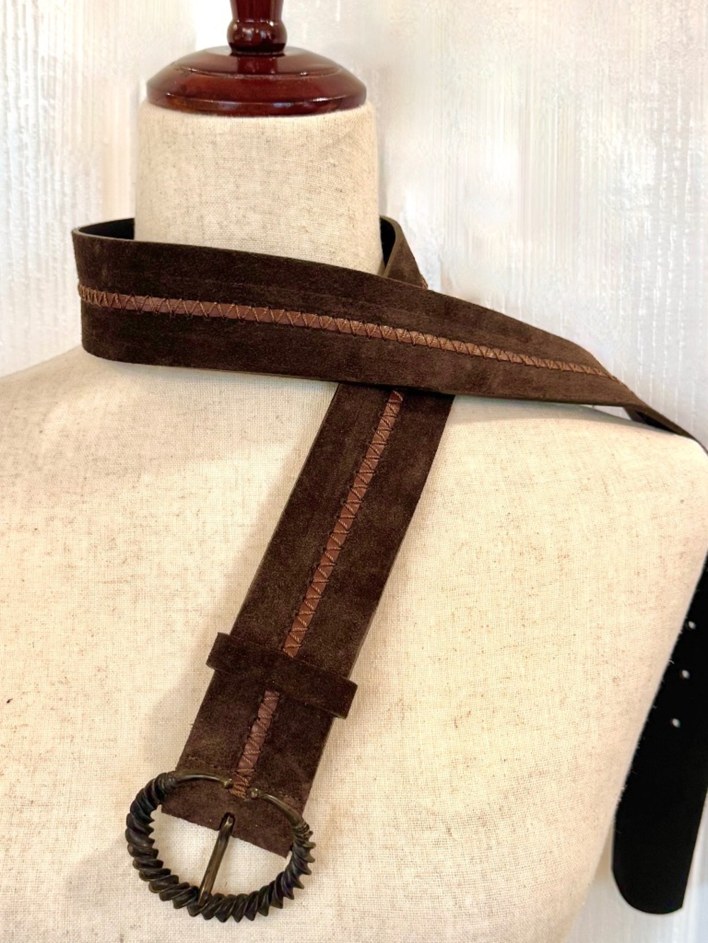 Vintage ENTRÀ Made In Italy Brown Suede Wide Whipstitch Cinch Belt Size M 33"